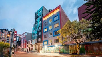 Fachada de la propiedad