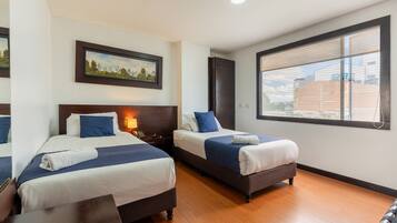 Ropa de cama de alta calidad, cubrecamas y colchones con efecto memoria