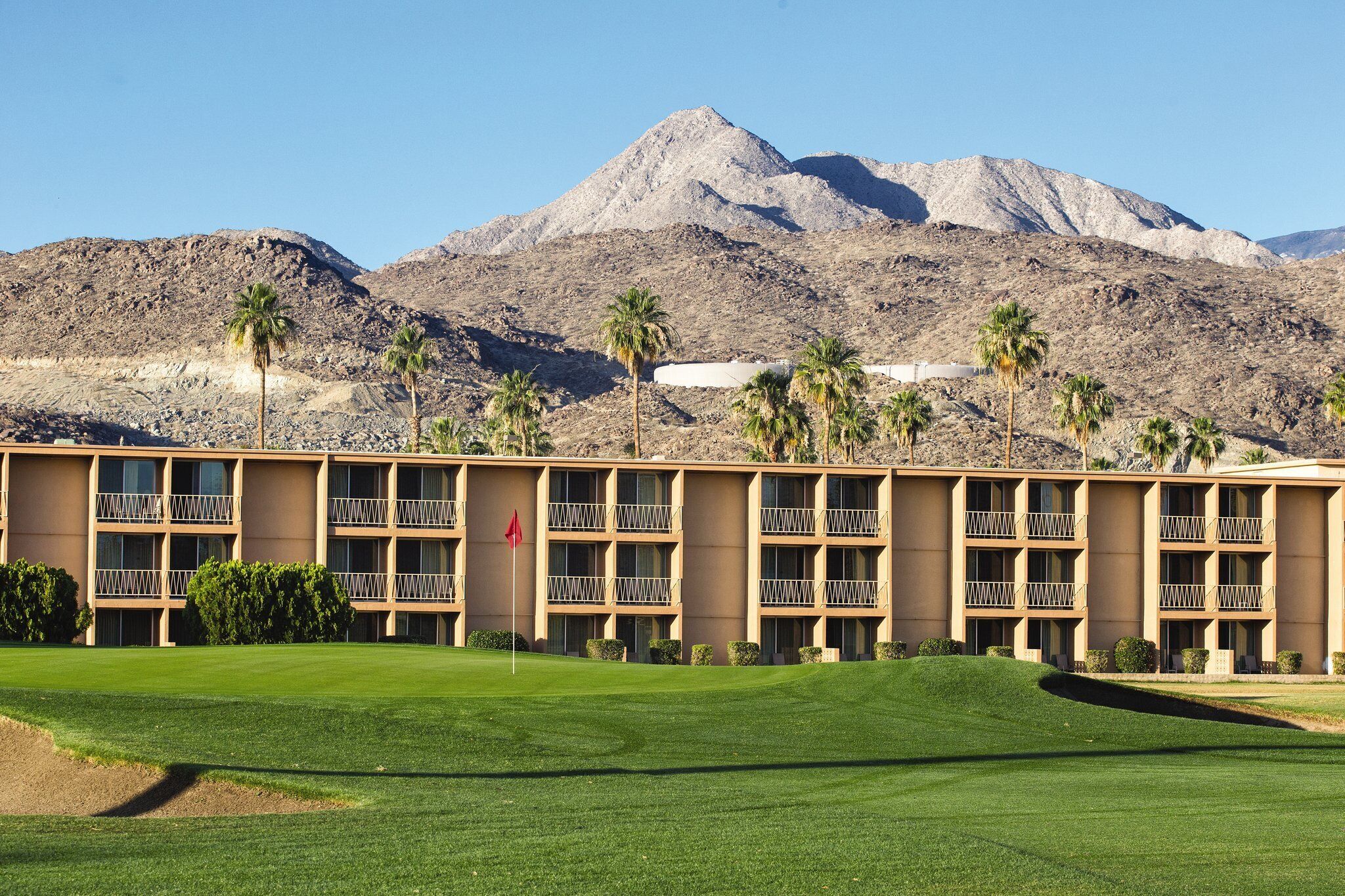 1,200-acre outdoors and fun in the sun!