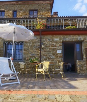 屋外ダイニングエリア