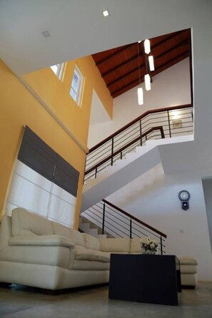 Living room - House of Kammala (Wennappuwa)