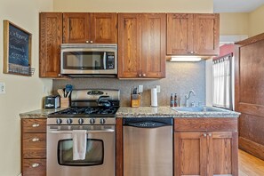 Casa (2 Bedrooms) | Servicio de la propiedad