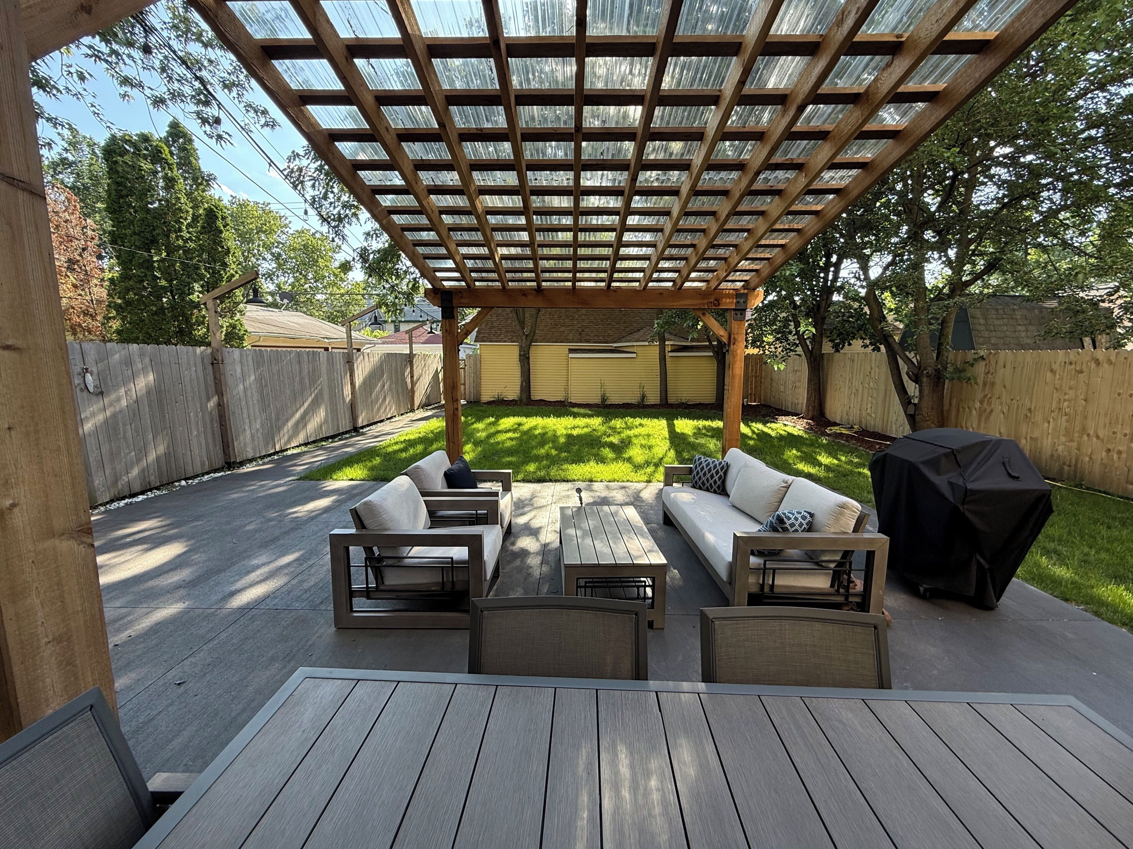 House (2 Bedrooms) | Property amenity