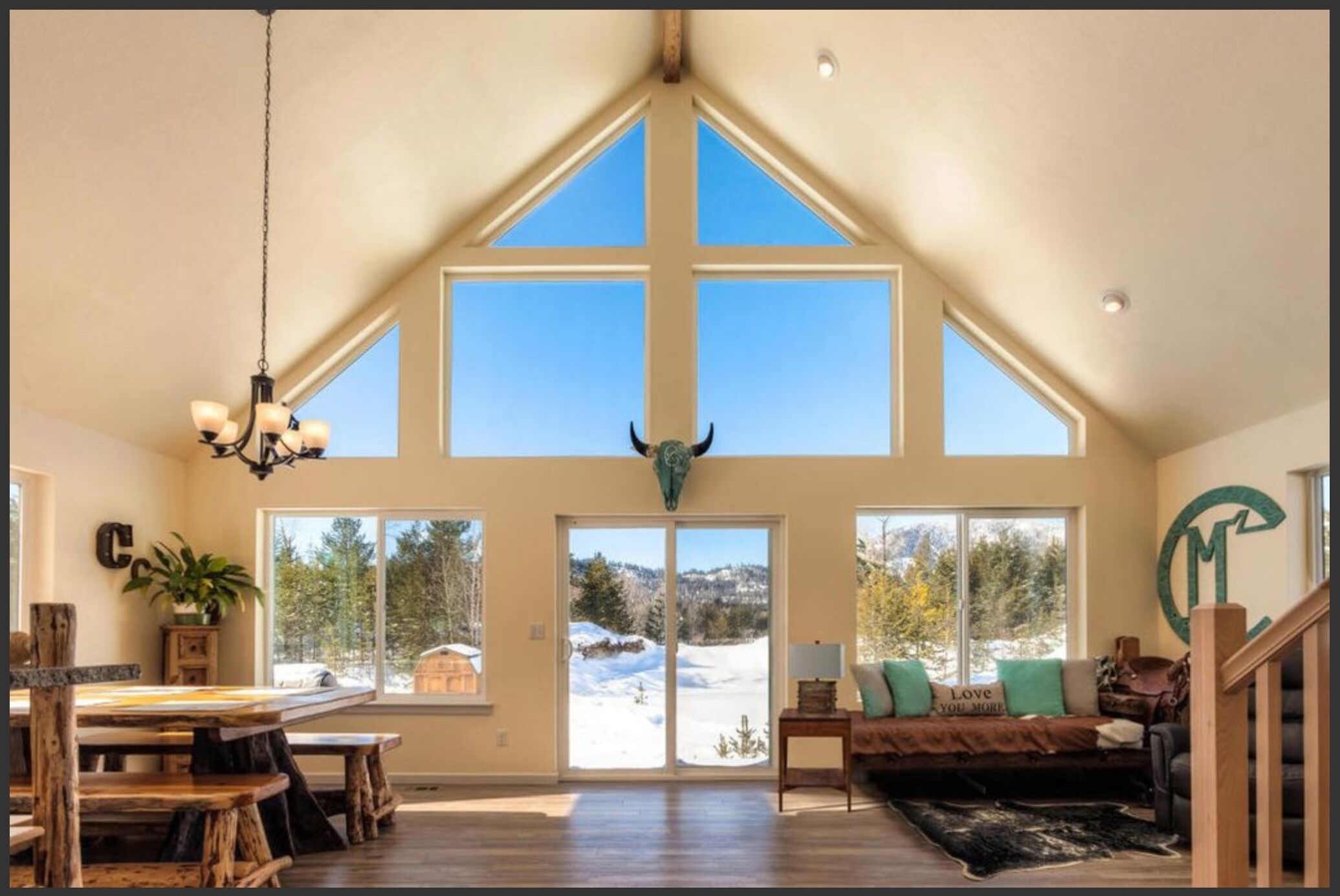 Close to silverwood theme park and Sandpoint idaho