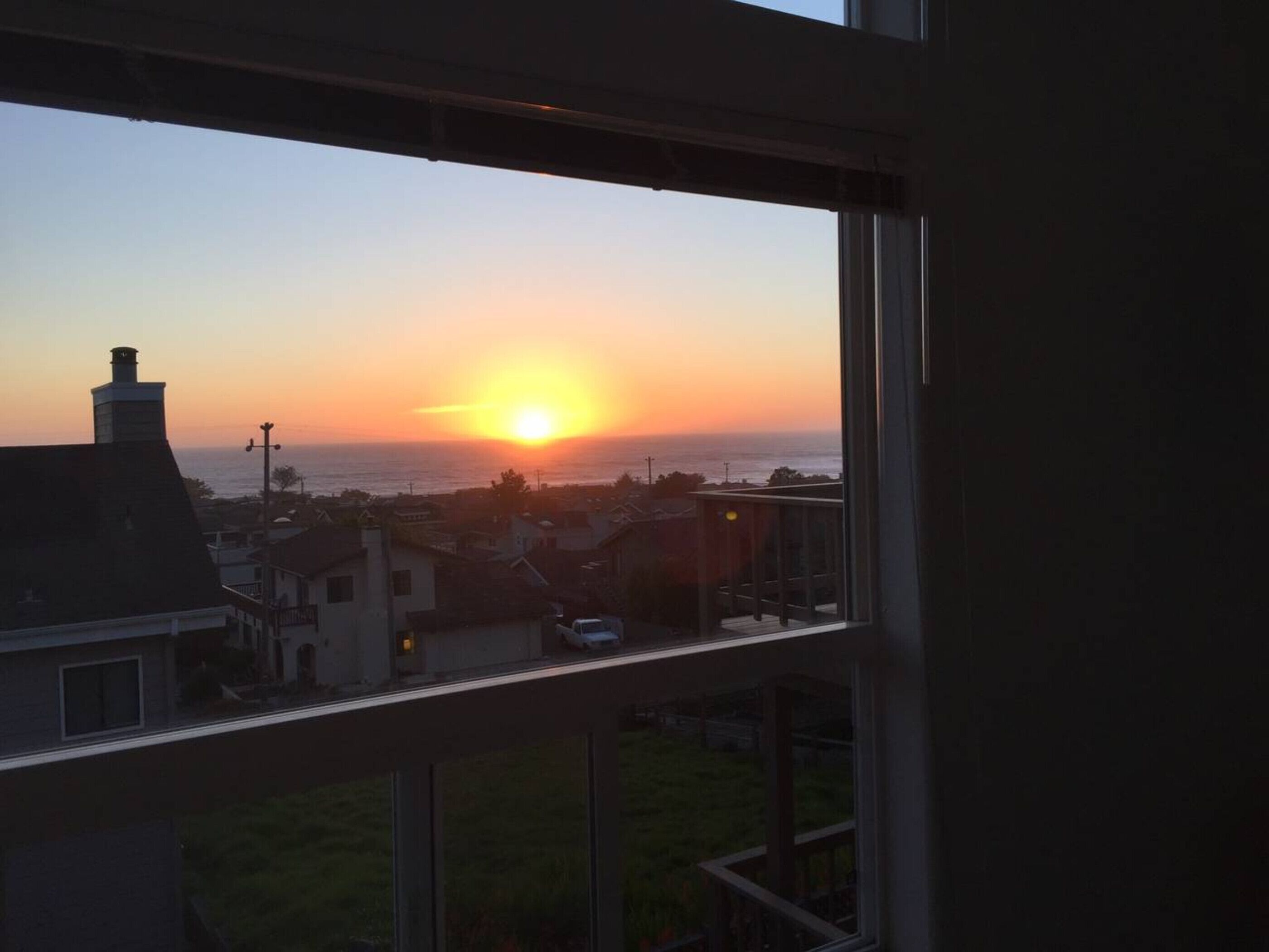 Gorgeous Views ~ Recently Renovated ~ 30 Day Minimum Rental