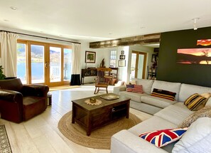 مدفأة، كُتُب، طابعة