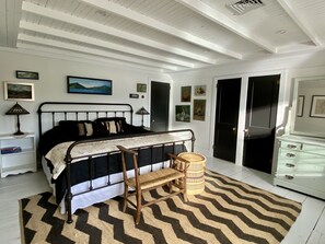 3 chambres, bureau, fer et planche à repasser, accès Internet
