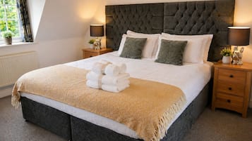 Maison, 2 chambres | 2 chambres, fer et planche à repasser, accès au Wi-Fi (inclus)