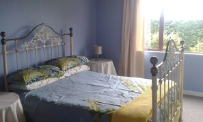 2 bedrooms, bed sheets
