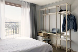 1 Schlafzimmer, hochwertige Bettwaren, Verdunkelungsvorhänge