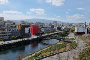 View from room - Bed Radio Dongmoon - Hostel (Jeju City)