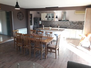 Dining - Apartment Diana with private pool (Kastel Novi)