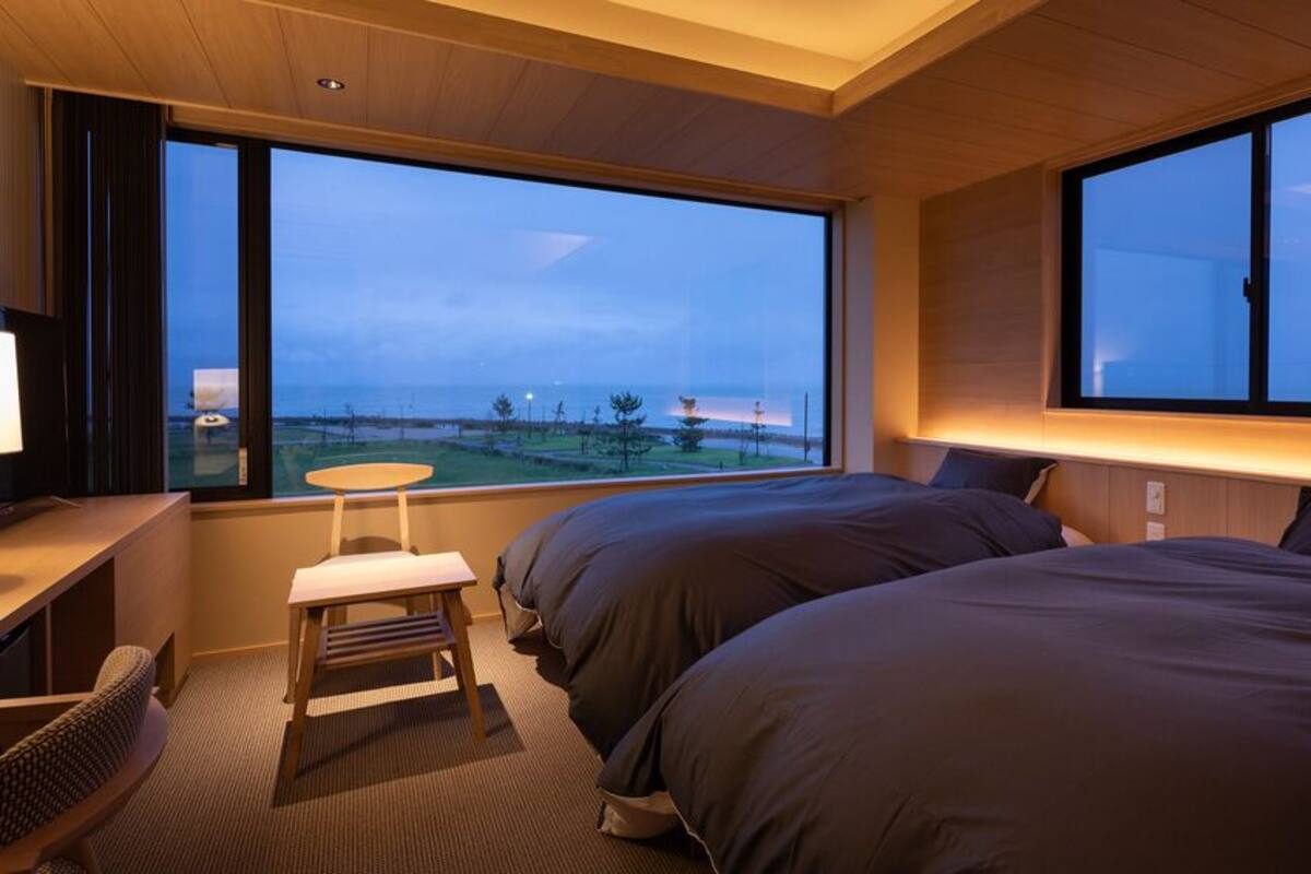 In-room safe, free WiFi