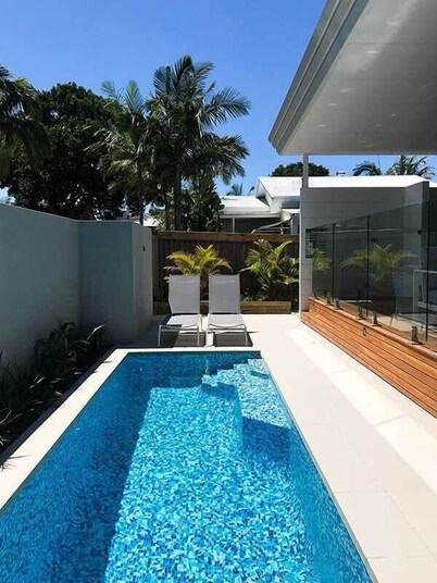 Fat Frog Beach Houses