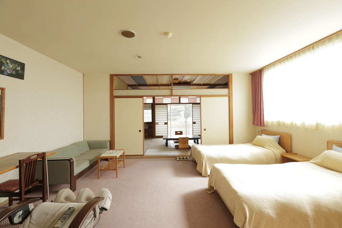 Japanese Western Style Room with Private Bathroom | In-room safe