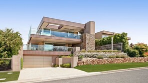 Exterior - Bayview (Blairgowrie)