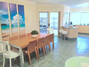 Interior - Anaheim Entertainer Deluxe (Upper Coomera)