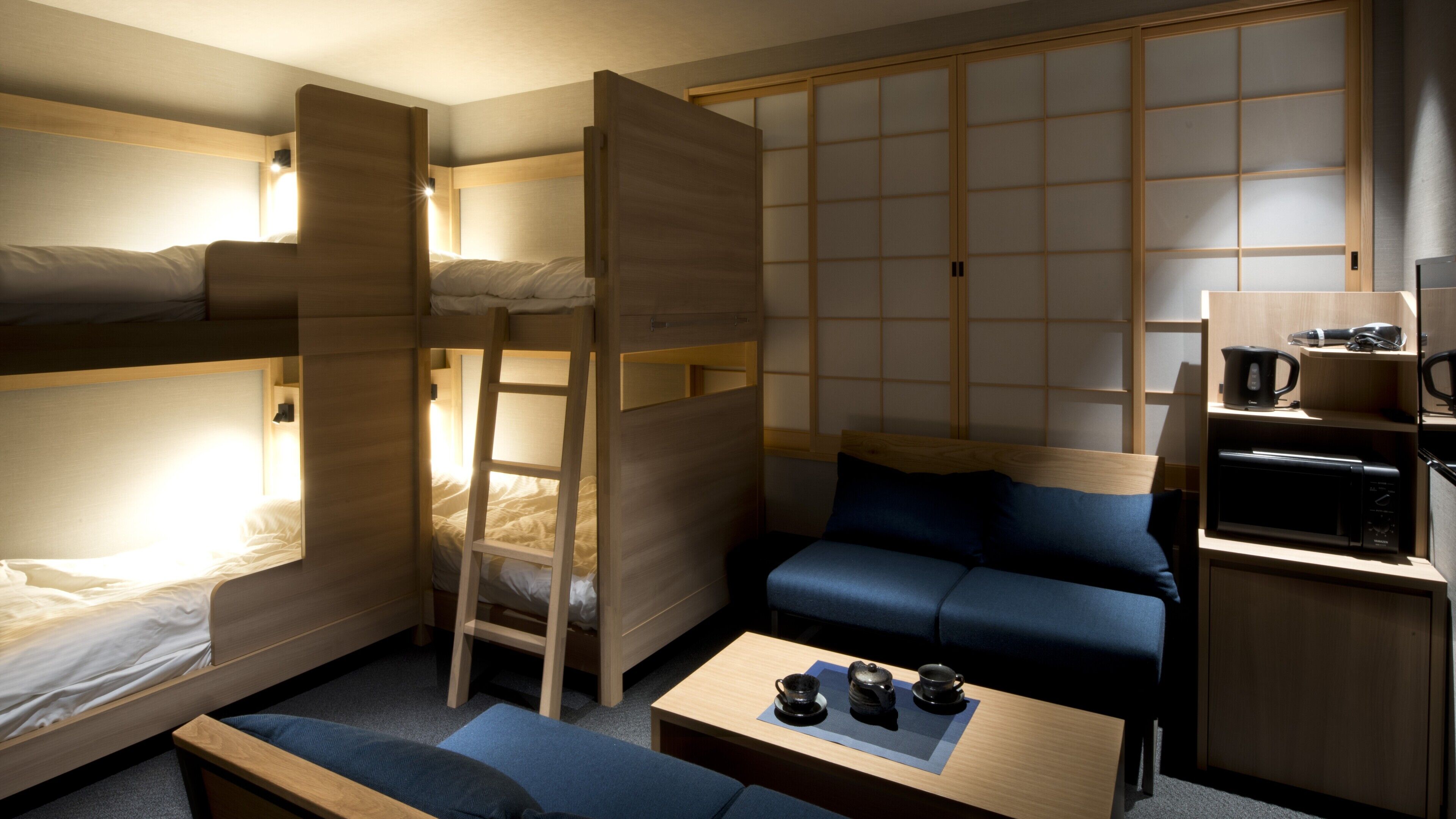 Escrivaninha, Wi-Fi de cortesia, roupa de cama