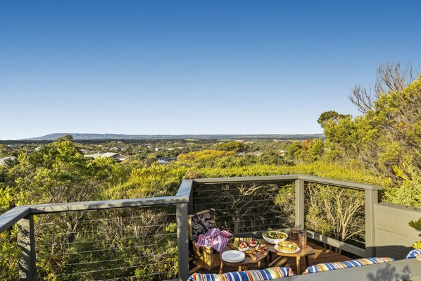 5 Bedroom House with Panoramic Views | Mountain view - Dunescape (Rye)