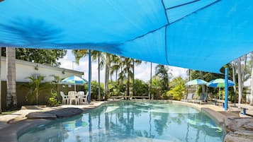 Outdoor pool, pool loungers