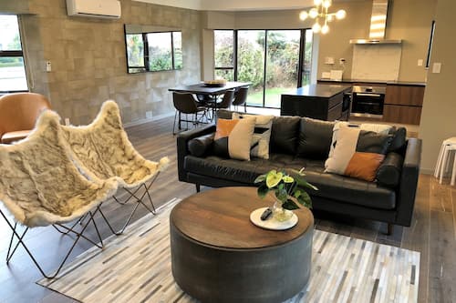 Luxury House, 5 Bedrooms, Golf View | Living room
