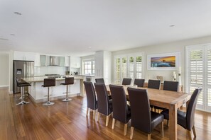 Interior - Glen Retreat (Rye)