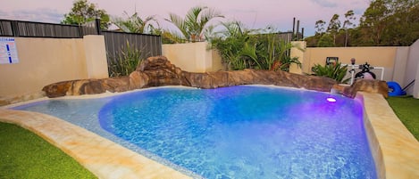 室外游泳池和溫水游泳池