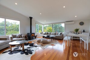 4 Bedroom House with Guesthouse  | Living area | Flat-screen TV, fireplace, DVD player, iPod dock - Myers Road Vineyard plus Guesthouse (Merricks North)