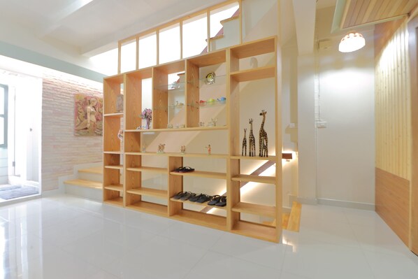 Lobby - Saen Sabai Hostel (Bang Phli)