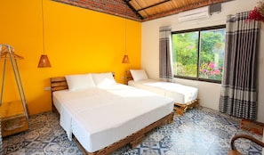 Soundproofing, iron/ironing board, free WiFi, bed sheets