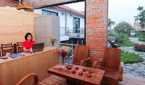 Quầy tiếp tân
