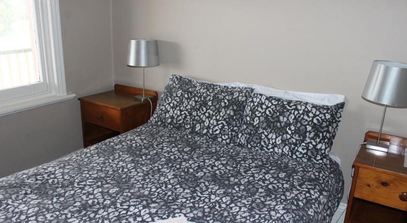 basic double room | iron/ironing board, bed sheets