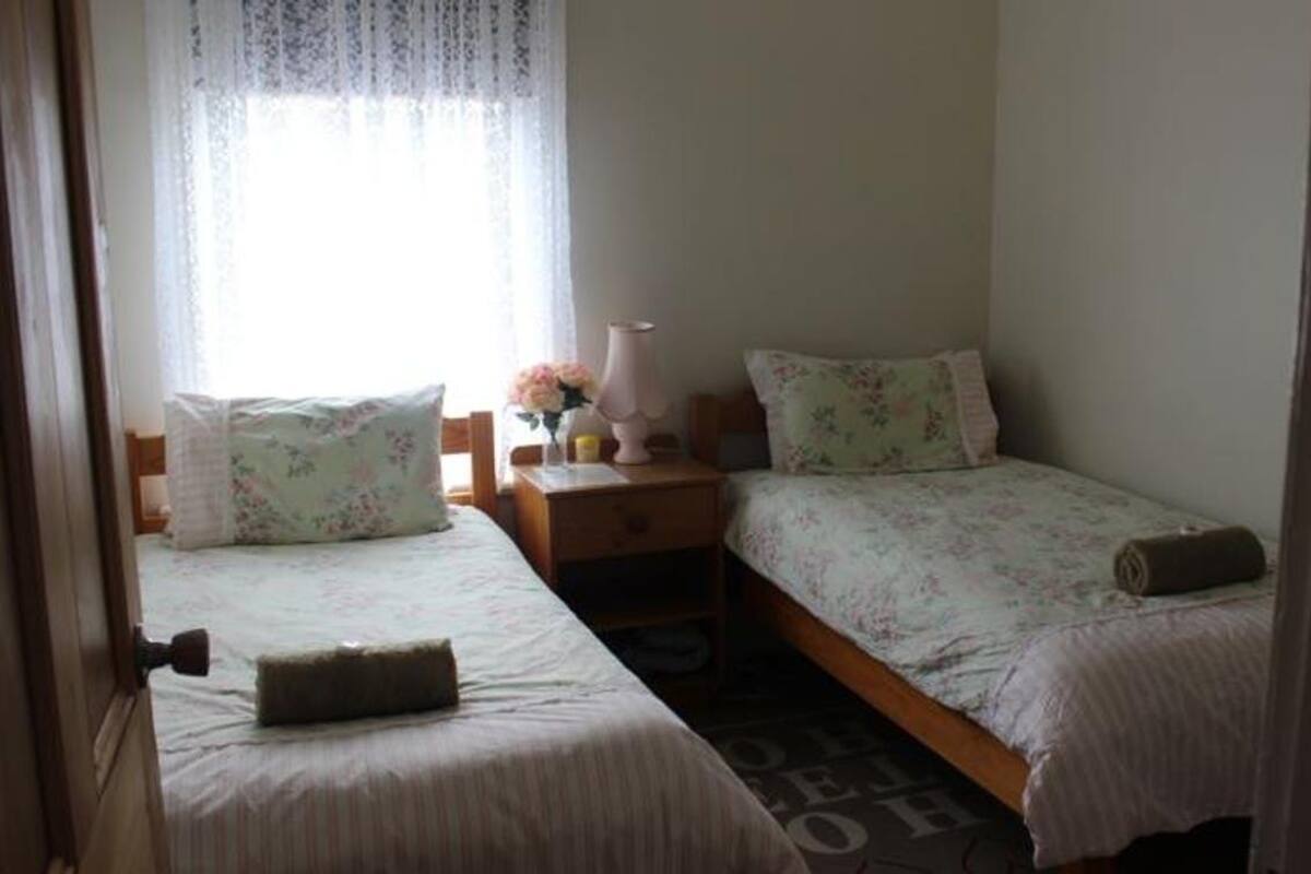 basic twin room | iron/ironing board, bed sheets