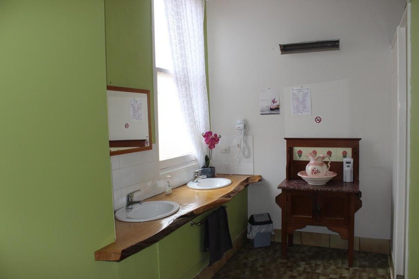 shower, towels, soap, shampoo