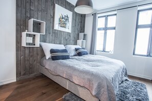 2 bedrooms