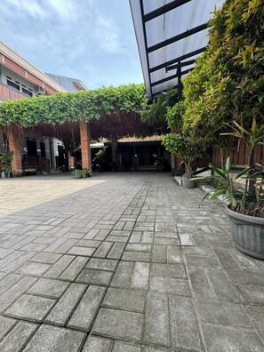 Fachada de la propiedad