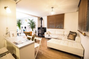 5 bedrooms, free WiFi