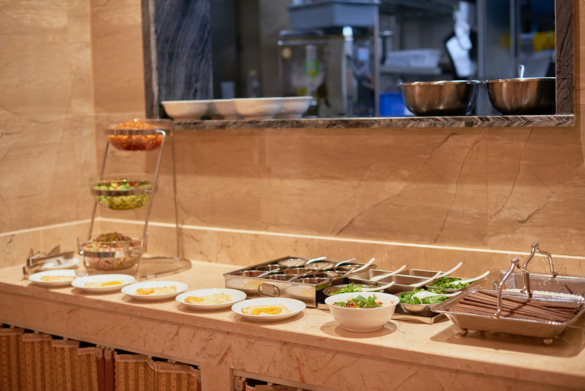 daily local cuisine breakfast (cny 38 per person)