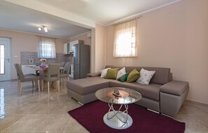 TV - Lovely home in Vodnjan (Vodnjan)