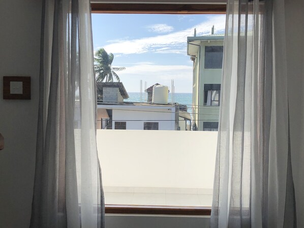 Schallisolierte Zimmer, kostenloses WLAN, Bettwäsche