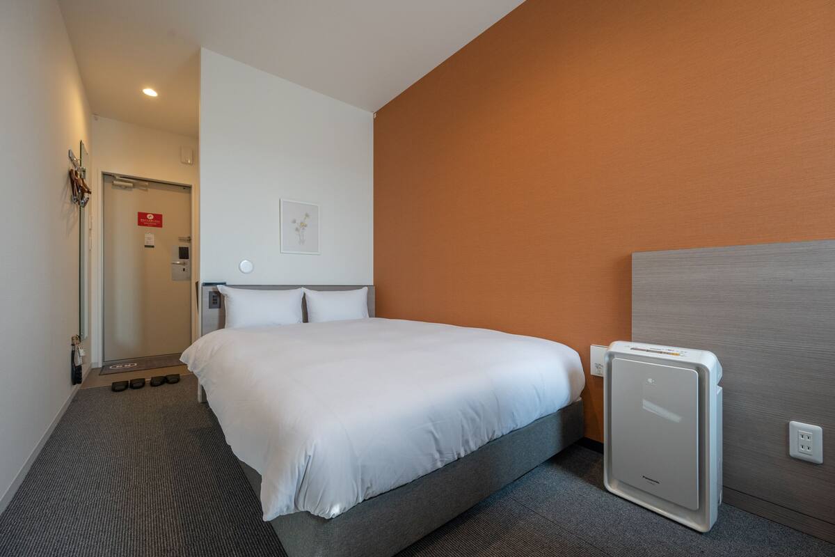 standard double room | free wifi, bed sheets