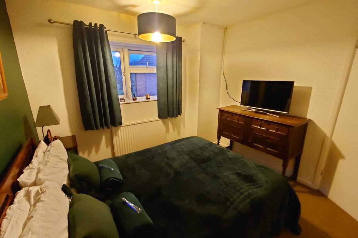 Comfort Double Room | Iron/ironing board, free WiFi, bed sheets
