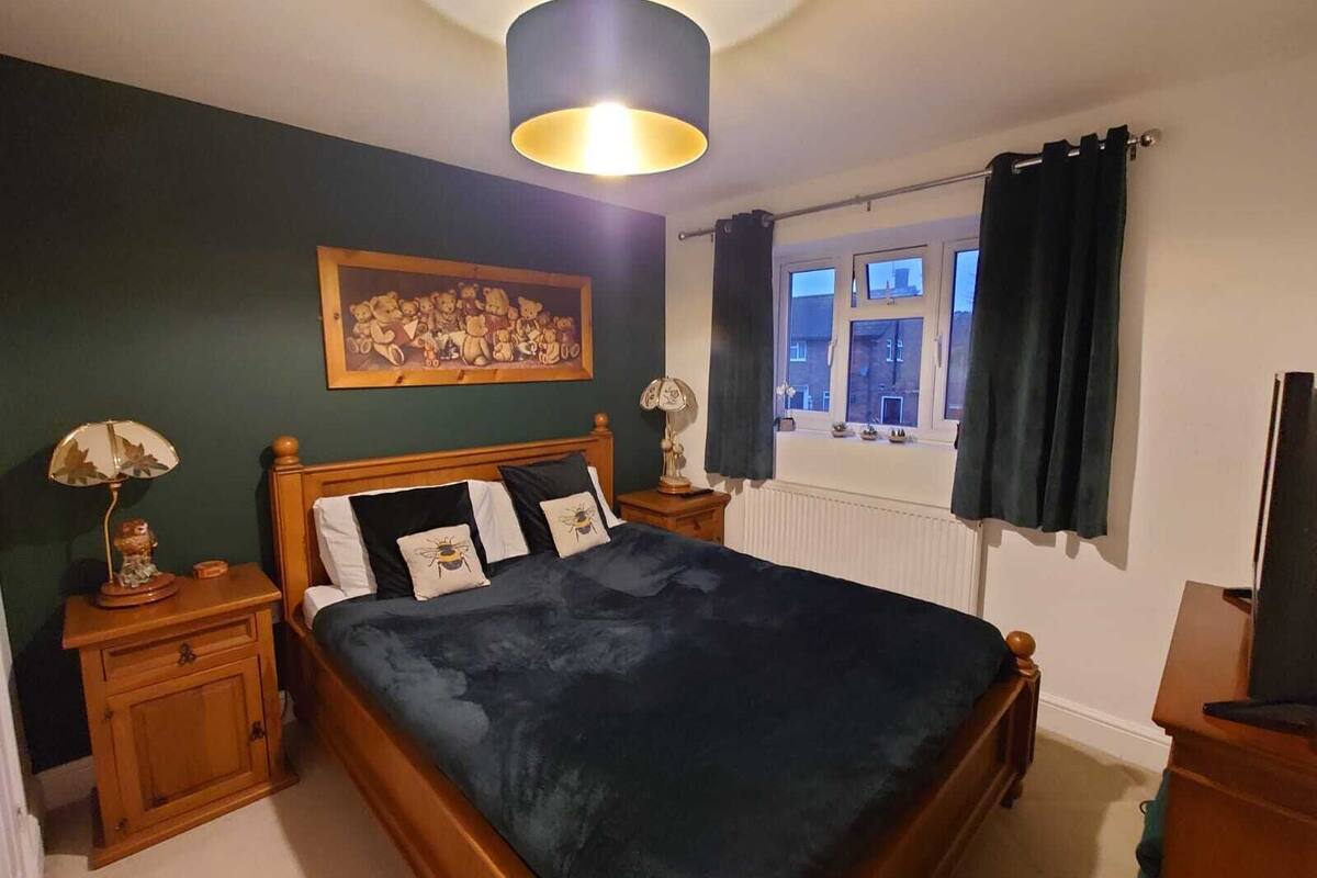 Deluxe Double Room | Iron/ironing board, free WiFi, bed sheets