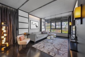 Deluxe Room, 3 Bedrooms (Townhouse) | Living area | Flat-screen TV - Hinode Hills Niseko Village  (Niseko)