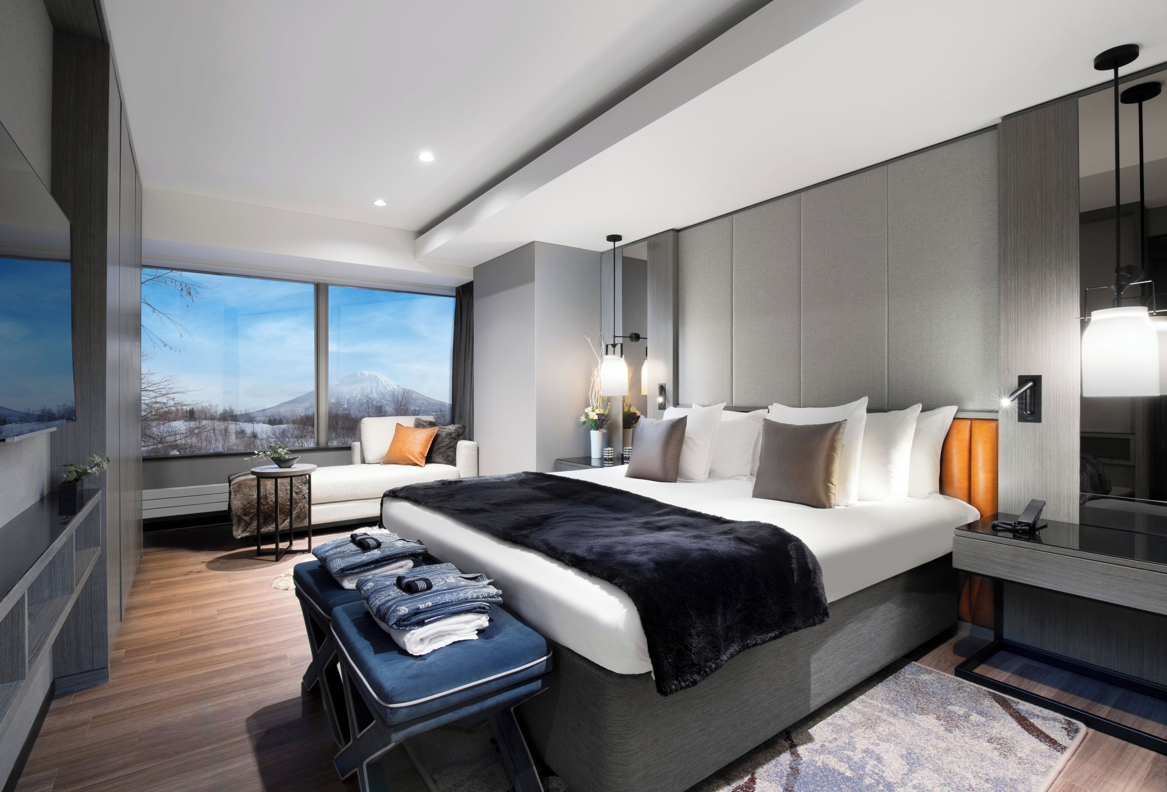 Premium bedding, in-room safe, free cots/infant beds, rollaway beds