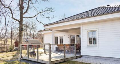 Gorgeous home in åseda with WiFi