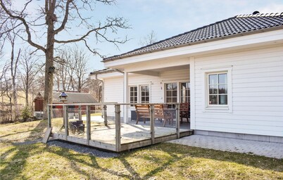 Gorgeous home in åseda with WiFi
