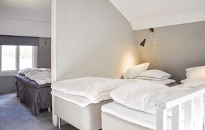 2 camere, culla da viaggio, Wi-Fi gratuito, lenzuola