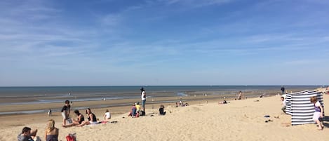 Vlak bij het strand