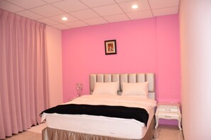 Desk, rollaway beds, free WiFi, bed sheets